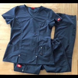 Dickies Xtreme Scrubs